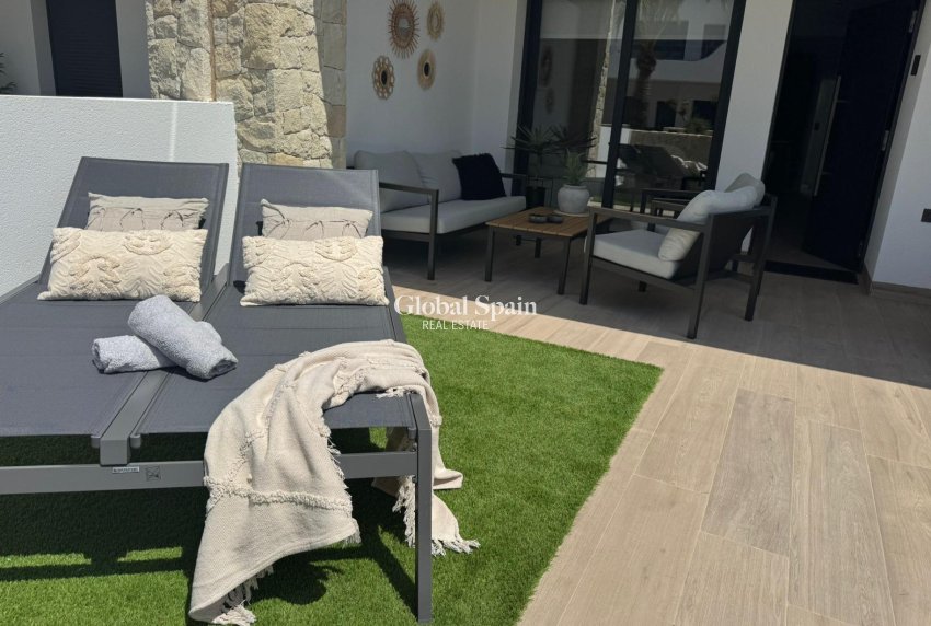 Resale - APARTMENT -
ORIHUELA COSTA - Rocio Del Mar