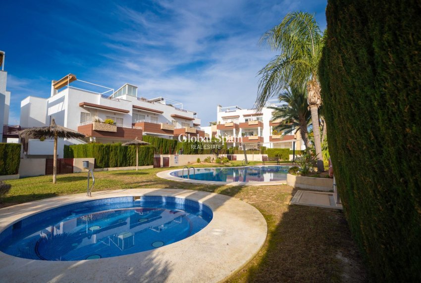 Resale - APARTMENT -
ORIHUELA COSTA - Rocio Del Mar
