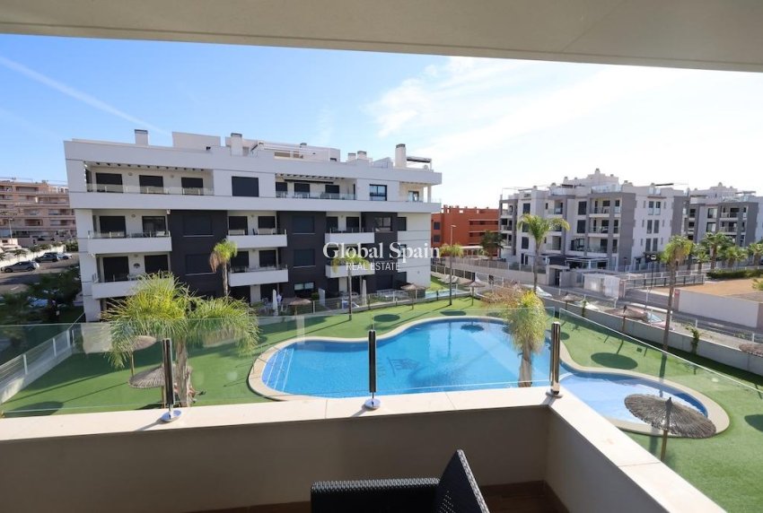 Resale - Apartment -
ORIHUELA COSTA - Villamartín-Las Filipinas