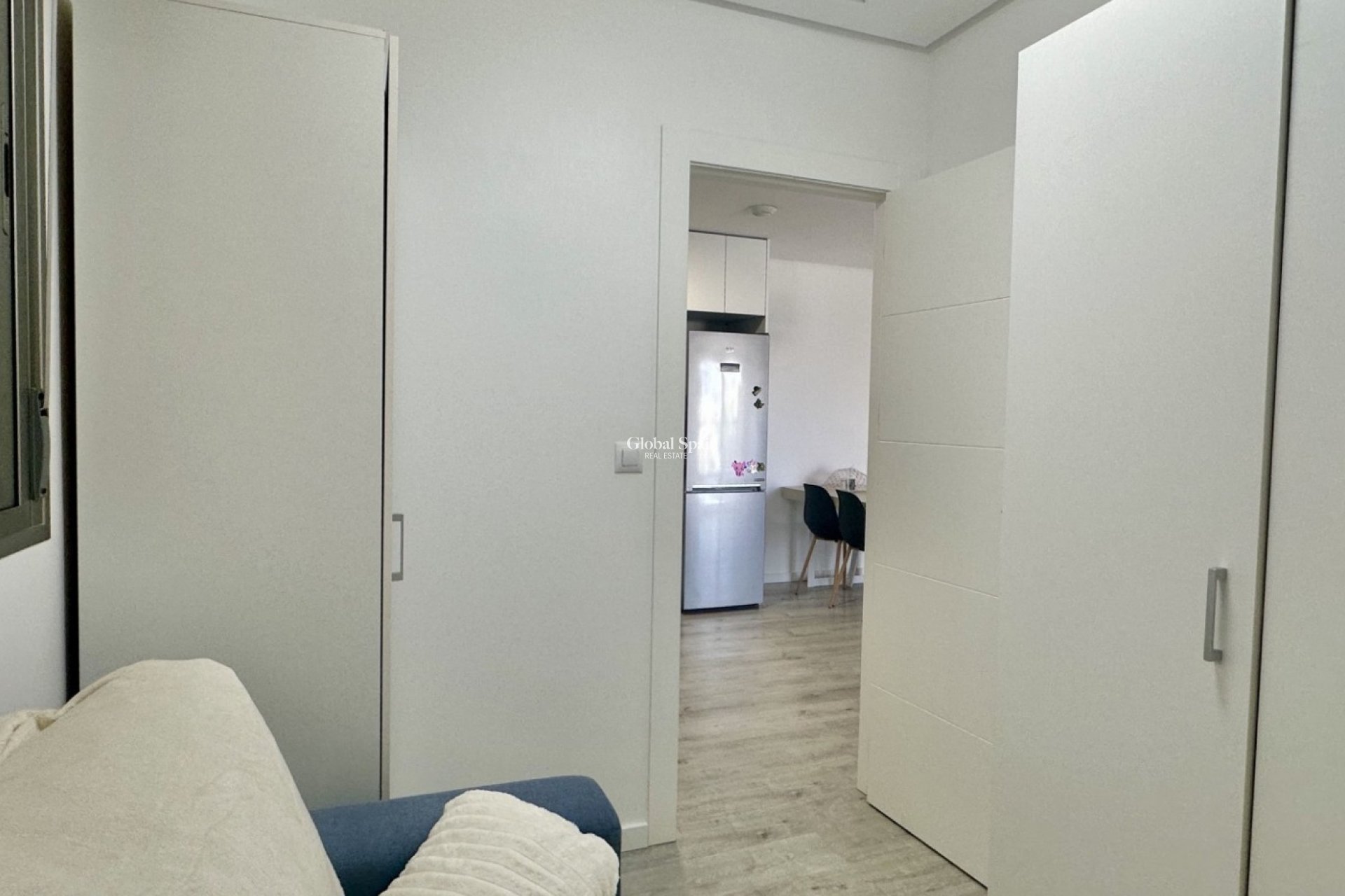 Resale - Apartment -
ORIHUELA COSTA - VILLAMARTÍN