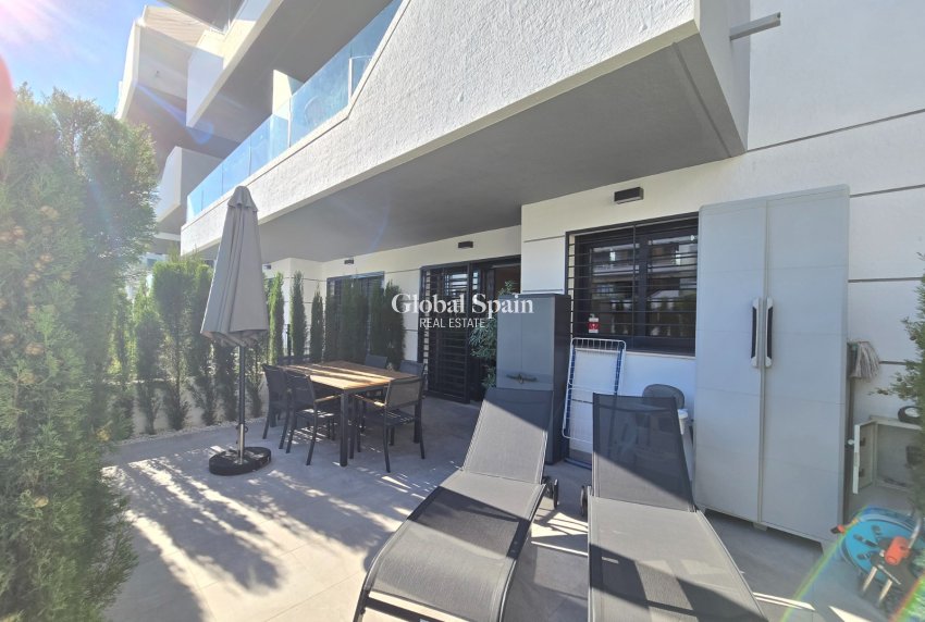 Resale - Apartment -
Orihuela Costa - Villamartín *