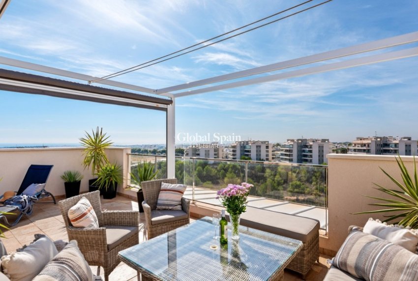 Resale - Apartment -
ORIHUELA COSTA - VILLAMARTÍN