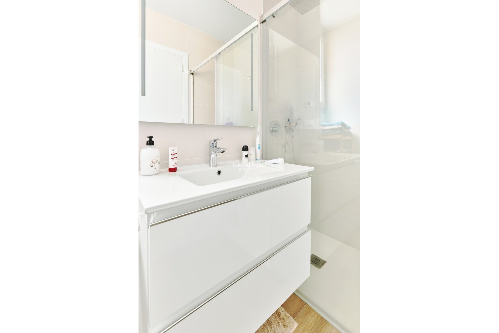 Resale - Apartment -
ORIHUELA COSTA - VILLAMARTÍN