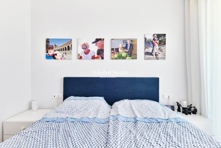 Resale - Apartment -
ORIHUELA COSTA - VILLAMARTÍN