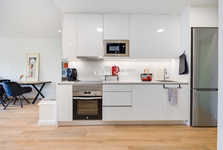 Resale - Apartment -
ORIHUELA COSTA - VILLAMARTÍN