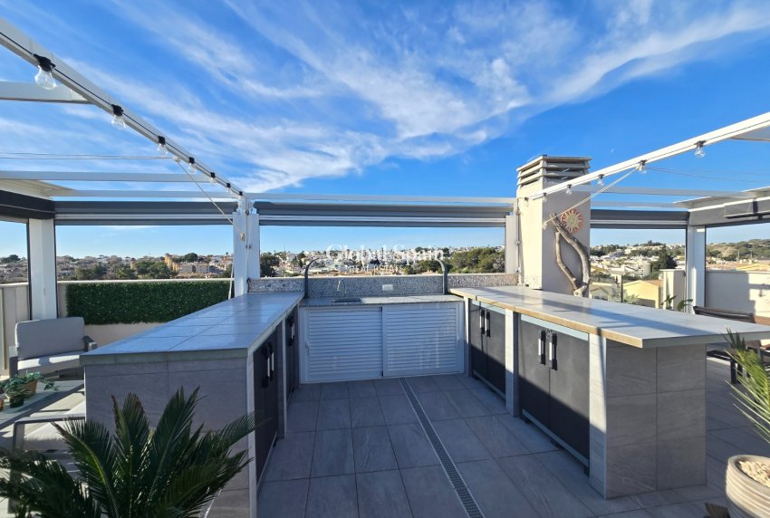 Resale - APARTMENT -
ORIHUELA COSTA - Villamartín *