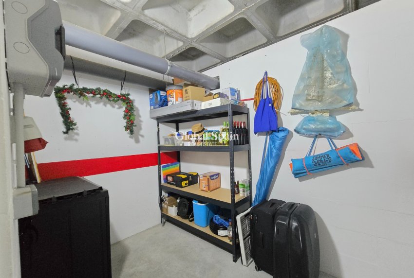 Resale - APARTMENT -
ORIHUELA COSTA - Villamartín *