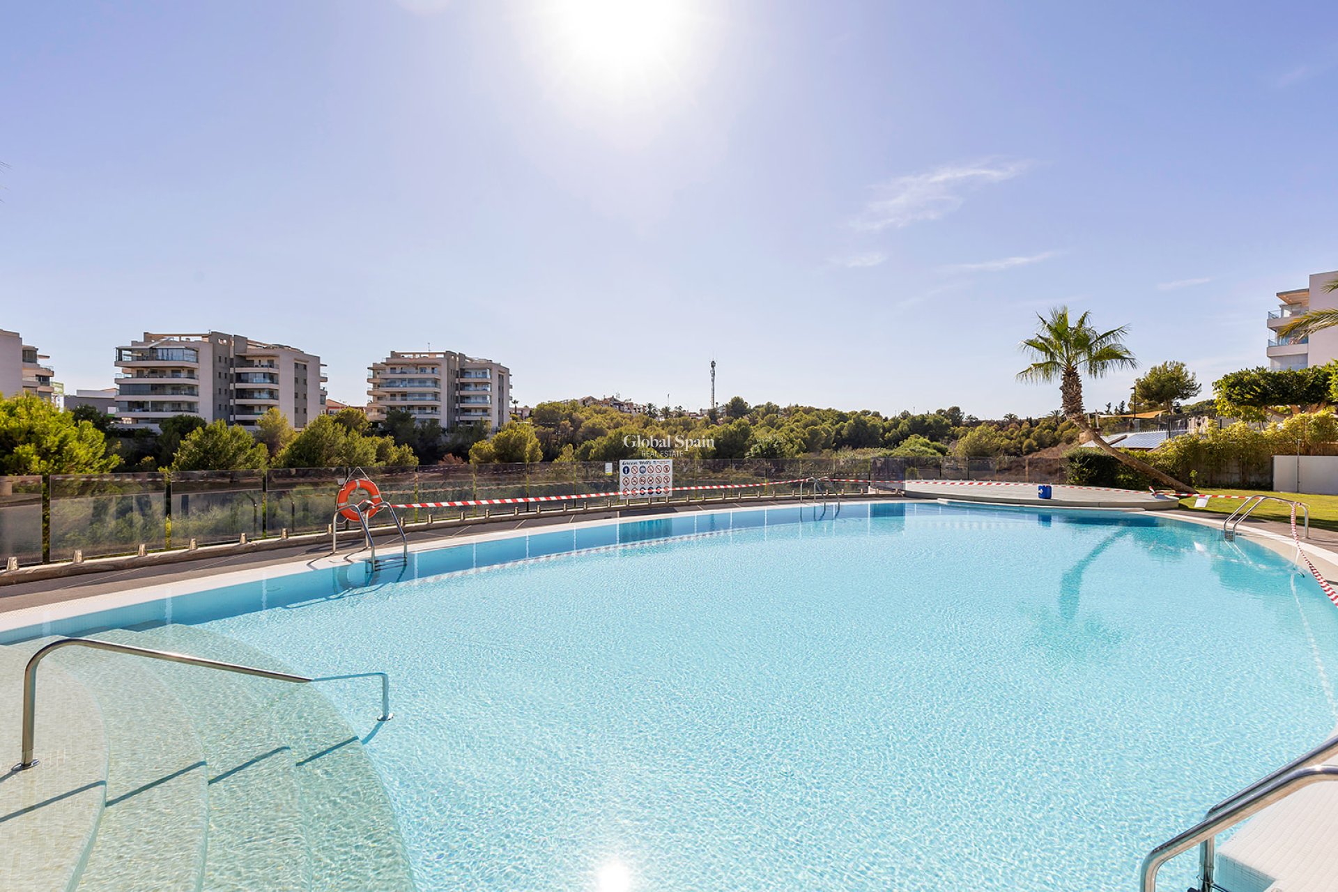 Resale - APARTMENT -
ORIHUELA COSTA - VILLAMARTÍN