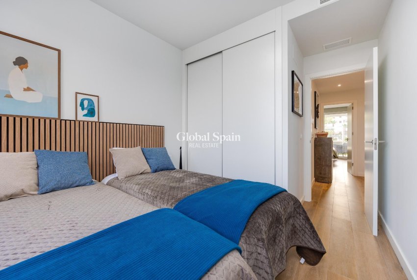 Resale - APARTMENT -
ORIHUELA COSTA - VILLAMARTÍN