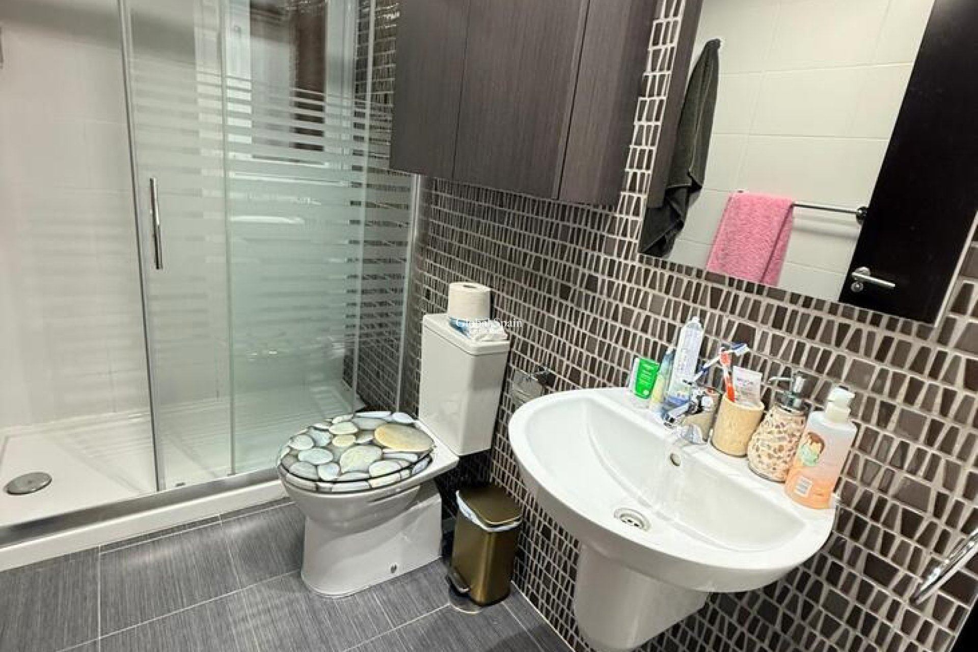 Resale - APARTMENT -
ORIHUELA COSTA - VILLAMARTÍN