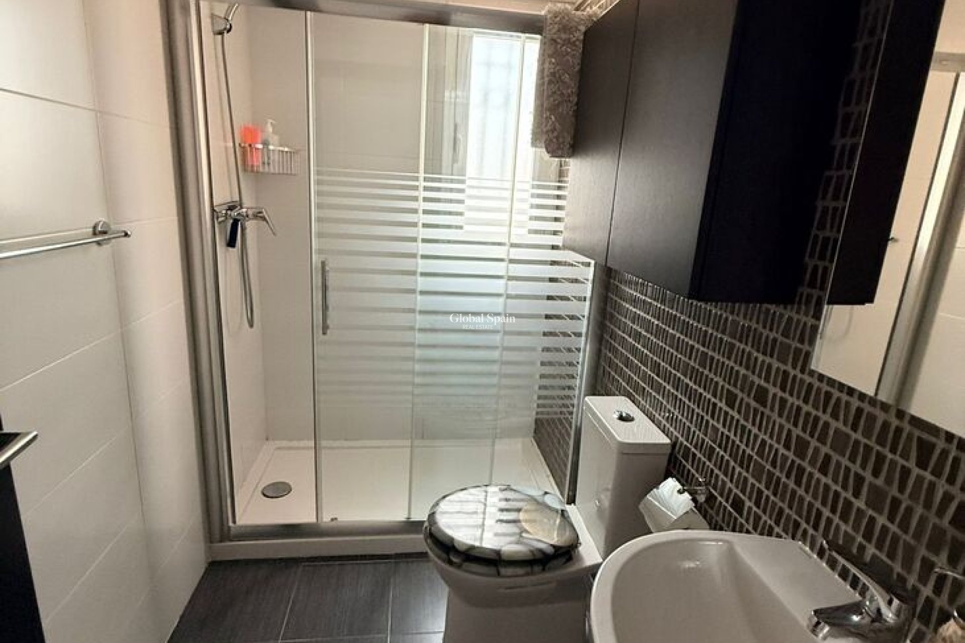 Resale - APARTMENT -
ORIHUELA COSTA - VILLAMARTÍN