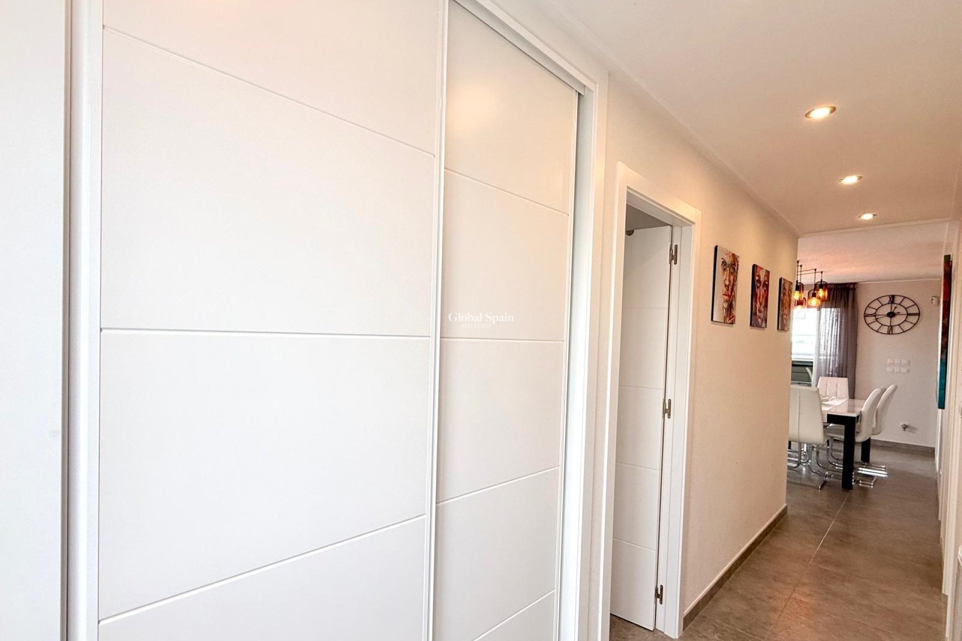 Resale - APARTMENT -
ORIHUELA COSTA - VILLAMARTÍN