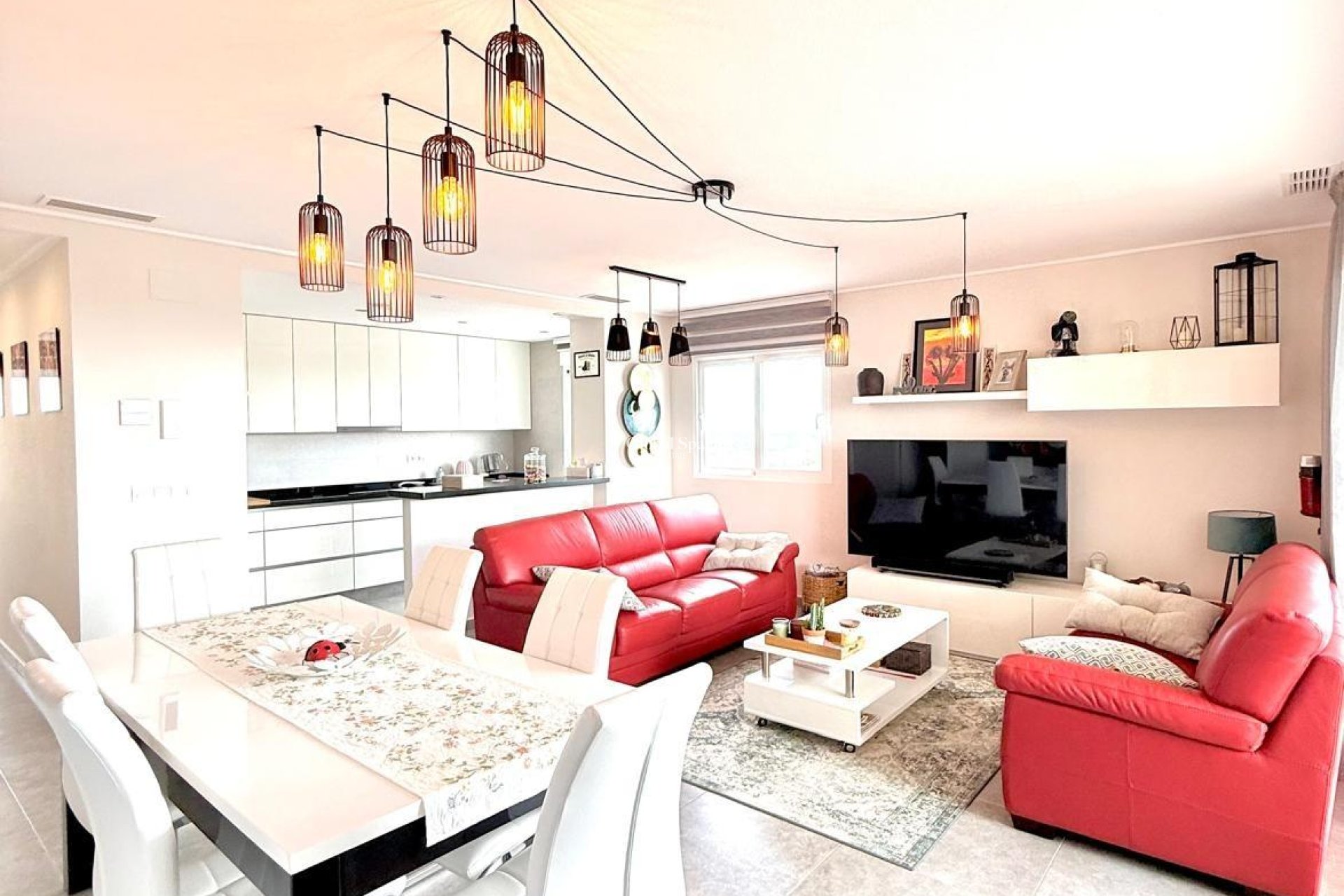 Resale - APARTMENT -
ORIHUELA COSTA - VILLAMARTÍN