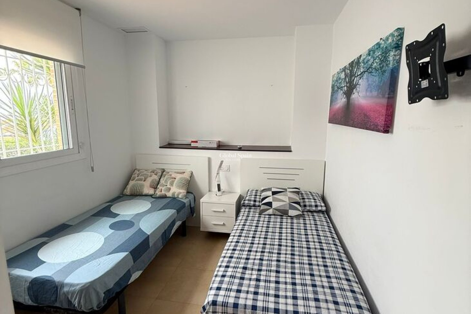 Resale - APARTMENT -
ORIHUELA COSTA - VILLAMARTÍN