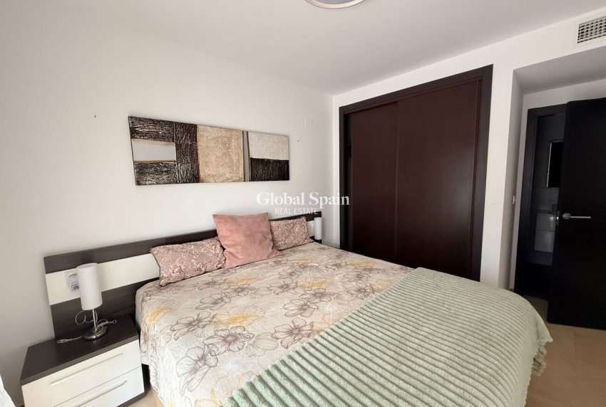 Resale - APARTMENT -
ORIHUELA COSTA - VILLAMARTÍN