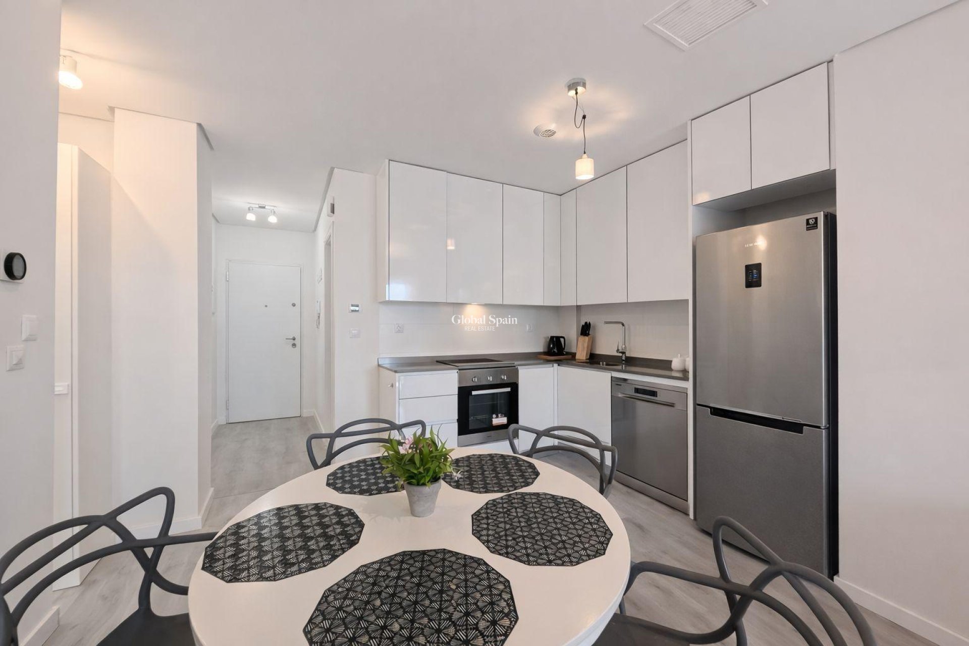 Resale - APARTMENT -
ORIHUELA COSTA - VILLAMARTÍN