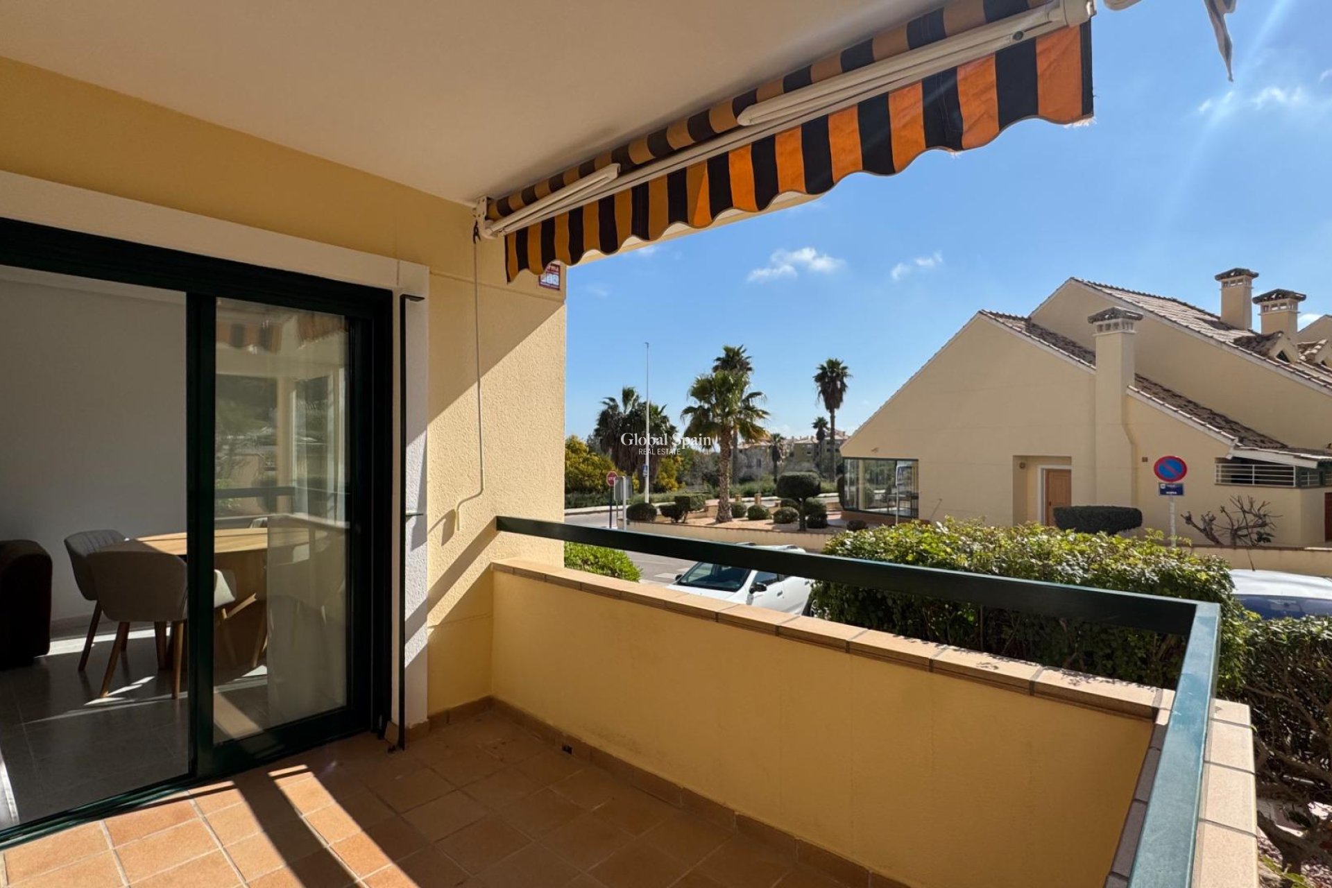 Resale - APARTMENT -
ORIHUELA COSTA - VILLAMARTÍN
