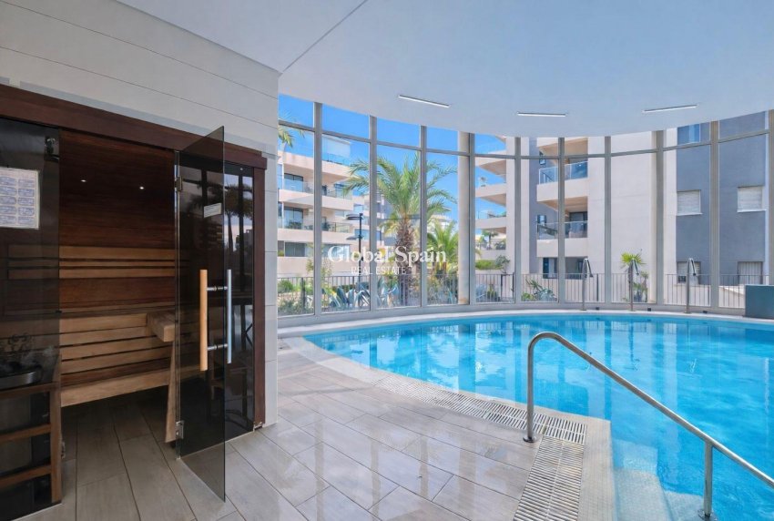 Resale - APARTMENT -
ORIHUELA COSTA - VILLAMARTÍN