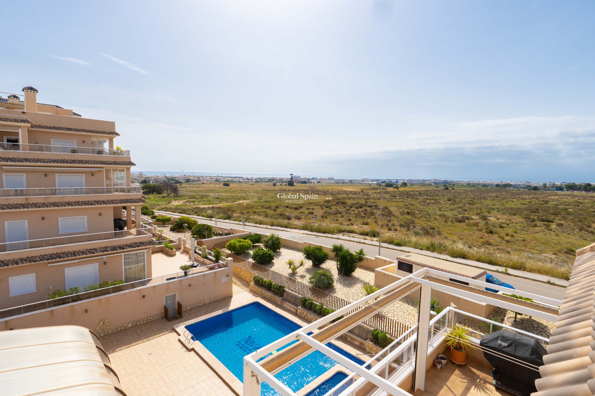 Resale - APARTMENT -
ORIHUELA COSTA - VILLAMARTÍN