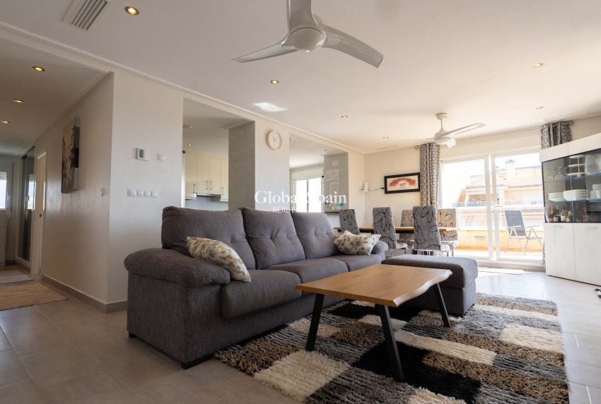 Resale - APARTMENT -
ORIHUELA COSTA - VILLAMARTÍN