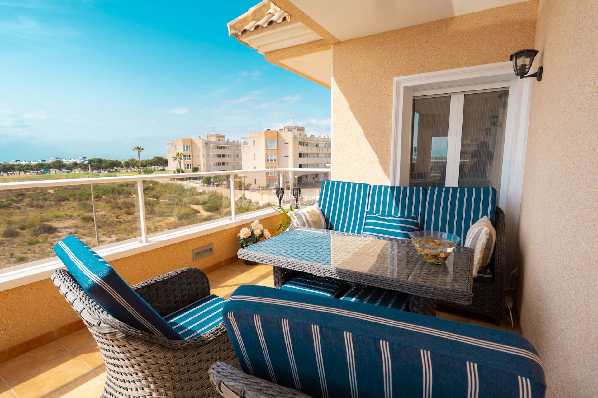 Resale - APARTMENT -
ORIHUELA COSTA - VILLAMARTÍN