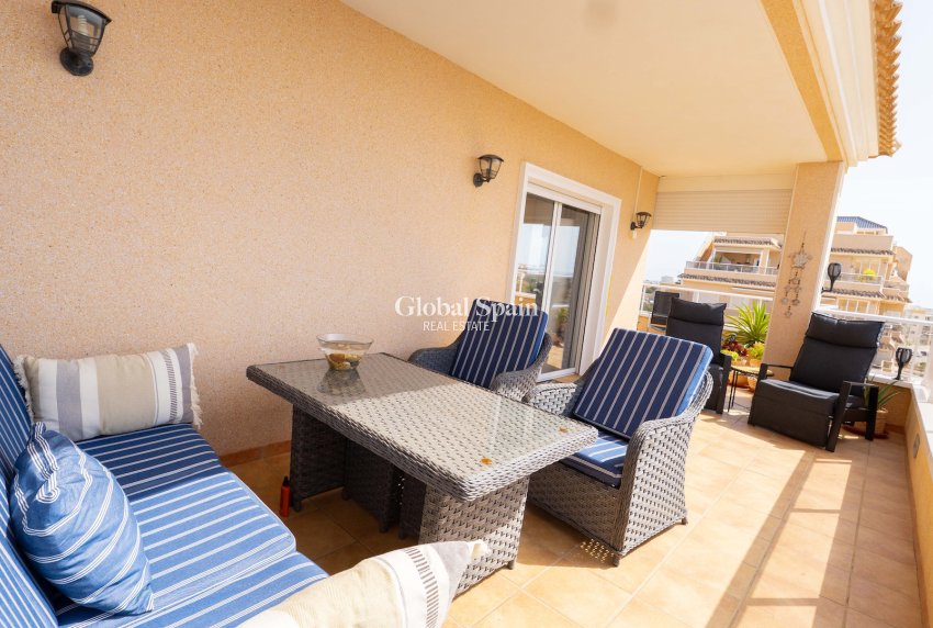 Resale - APARTMENT -
ORIHUELA COSTA - VILLAMARTÍN