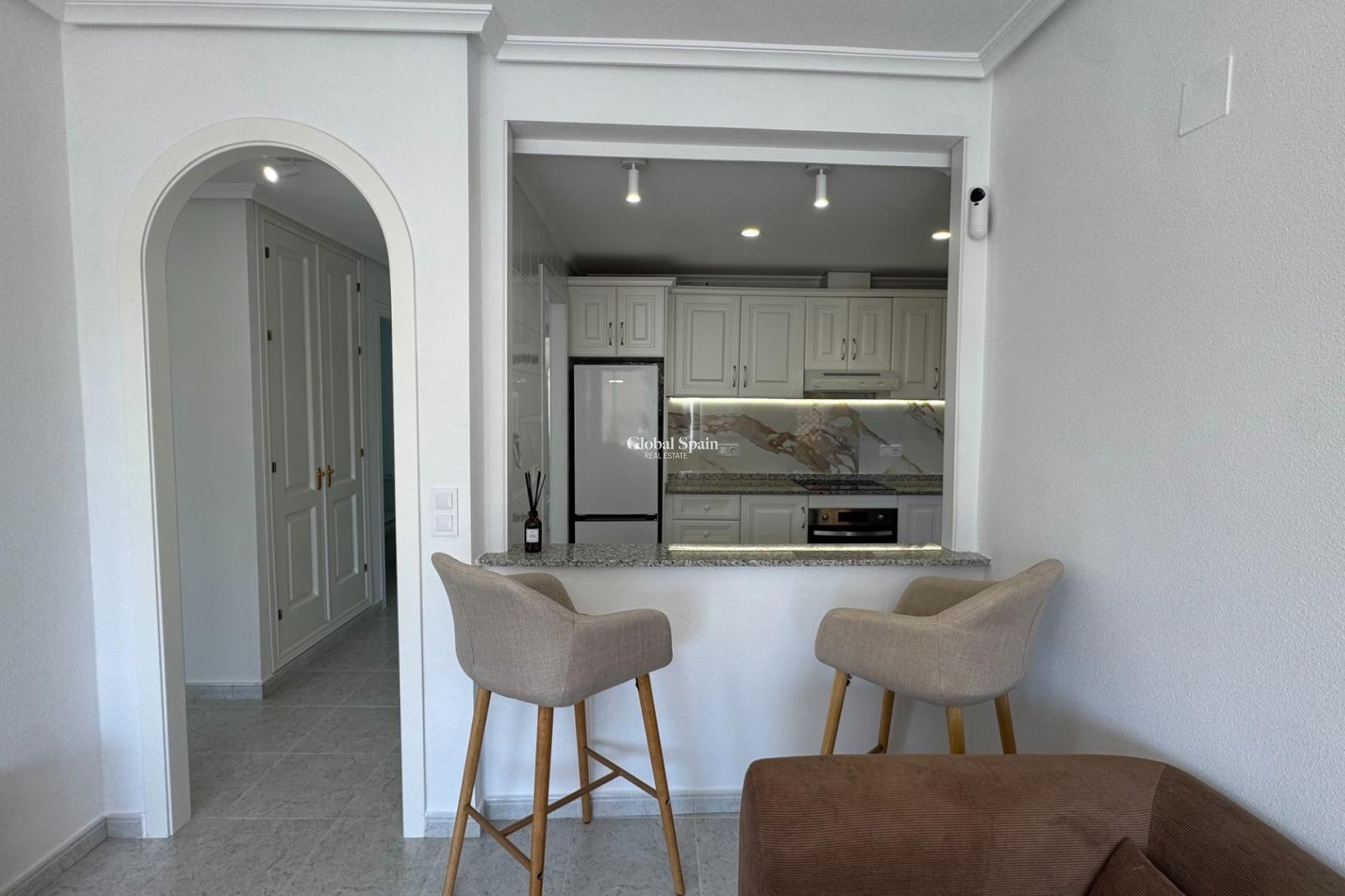 Resale - APARTMENT -
ORIHUELA COSTA - VILLAMARTÍN