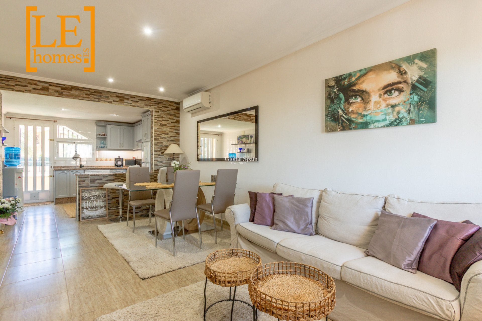 Resale - APARTMENT -
ORIHUELA COSTA - VILLAMARTÍN