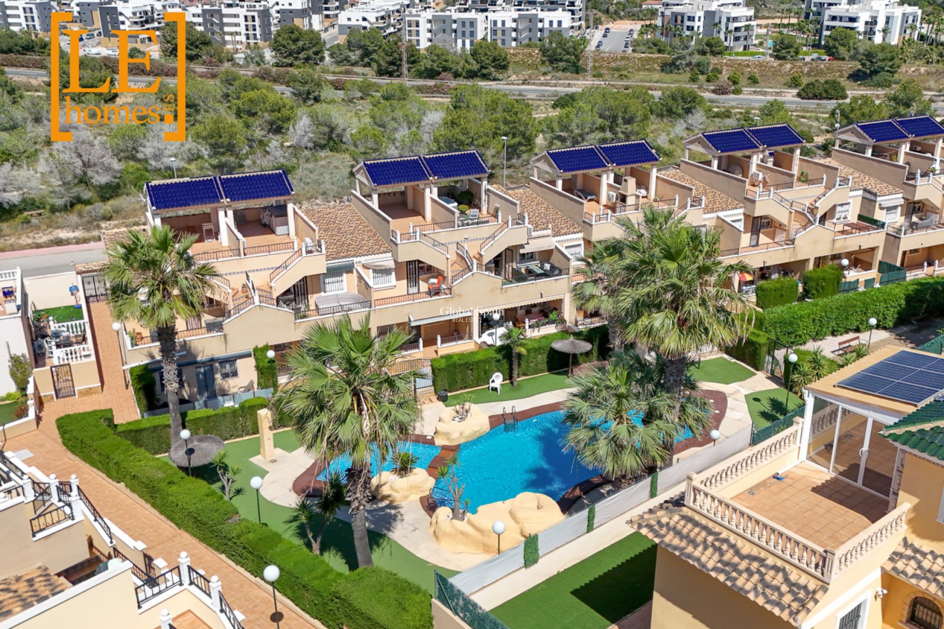 Resale - APARTMENT -
ORIHUELA COSTA - VILLAMARTÍN