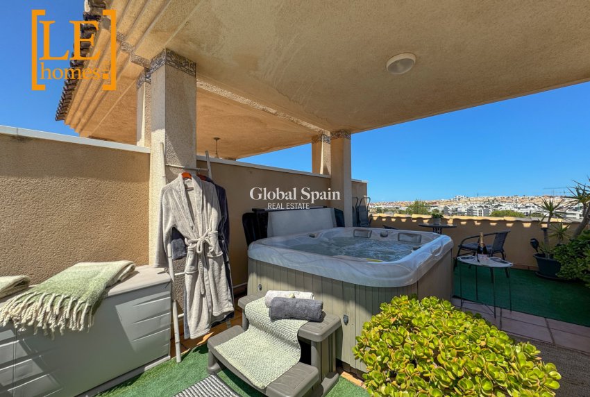 Resale - APARTMENT -
ORIHUELA COSTA - VILLAMARTÍN