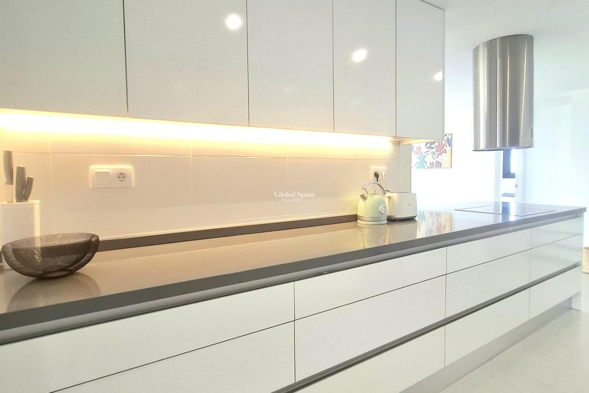 Resale - APARTMENT -
ORIHUELA COSTA - VILLAMARTÍN