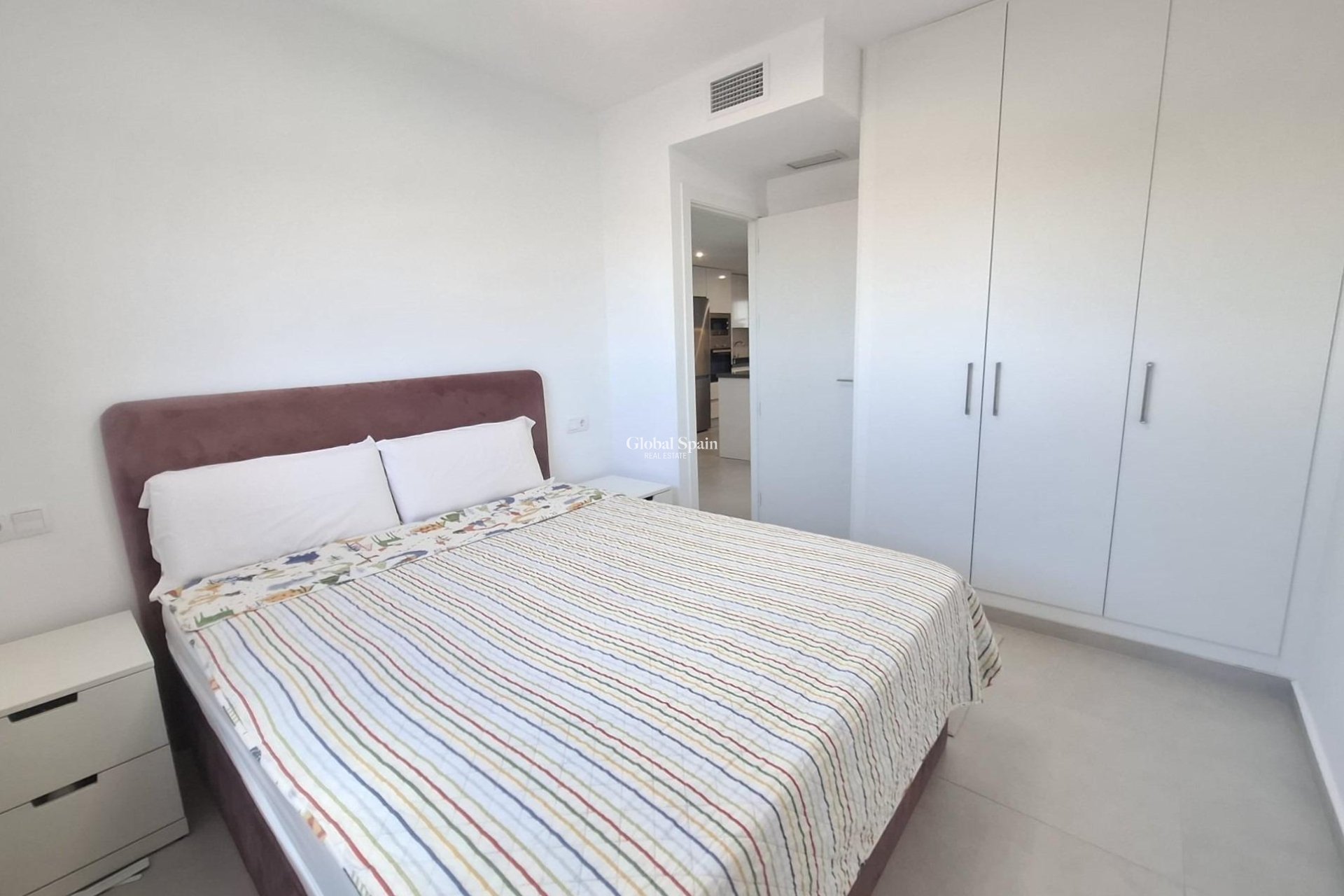 Resale - APARTMENT -
ORIHUELA COSTA - VILLAMARTÍN
