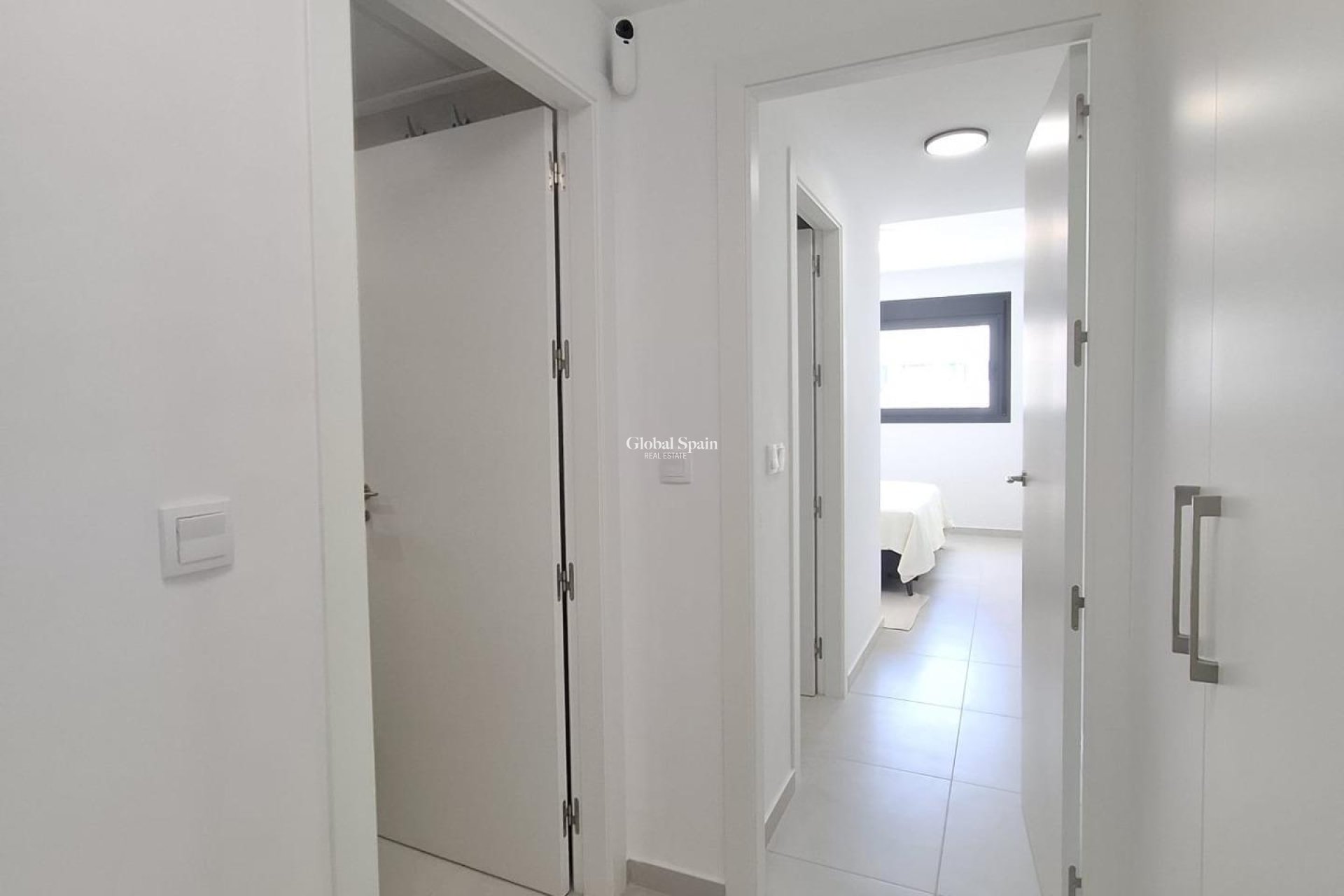 Resale - APARTMENT -
ORIHUELA COSTA - VILLAMARTÍN