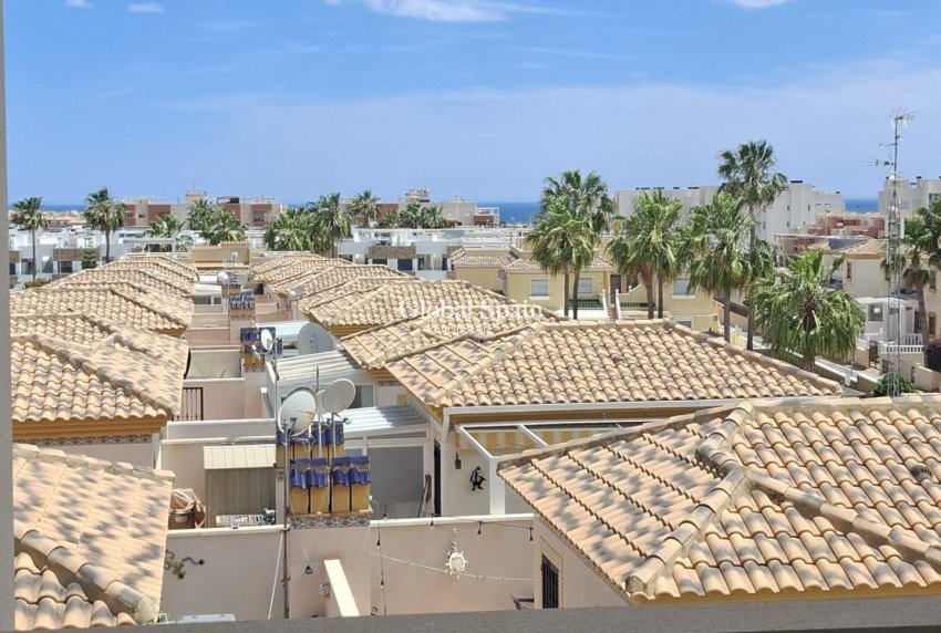 Resale - APARTMENT -
ORIHUELA COSTA - VILLAMARTÍN