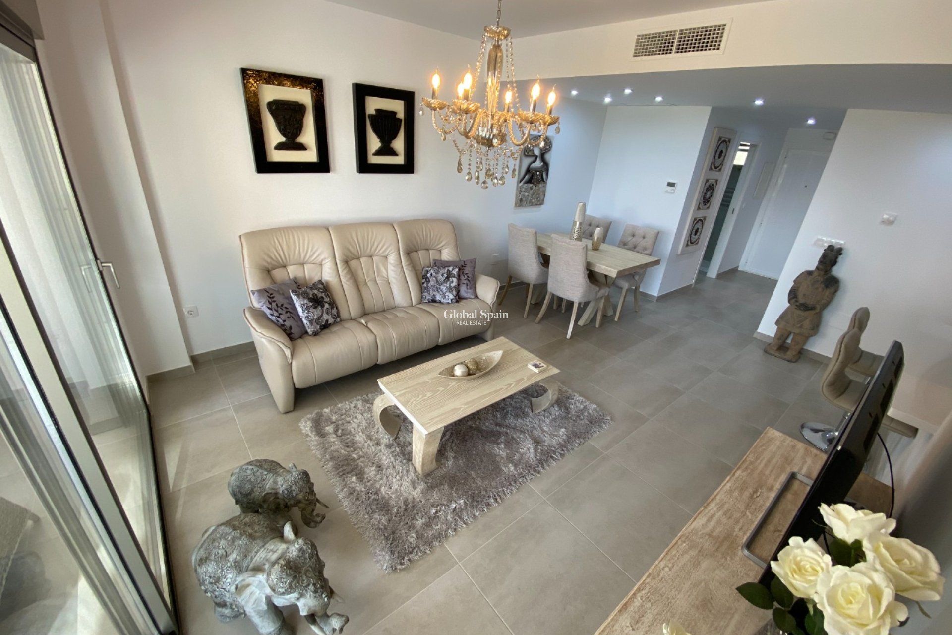 Resale - Apartment -
ORIHUELA COSTA - VILLAMARTÍN