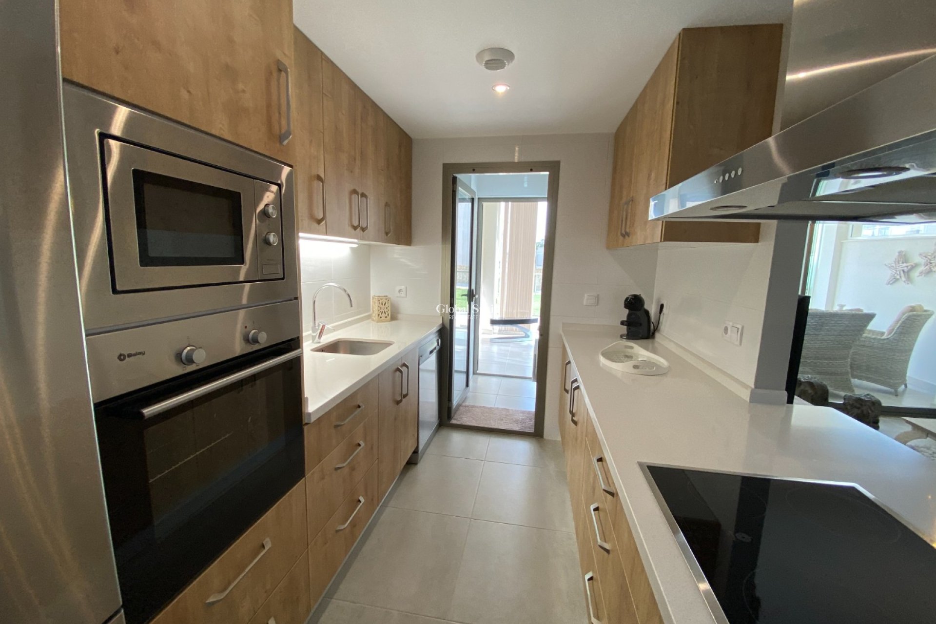 Resale - Apartment -
ORIHUELA COSTA - VILLAMARTÍN