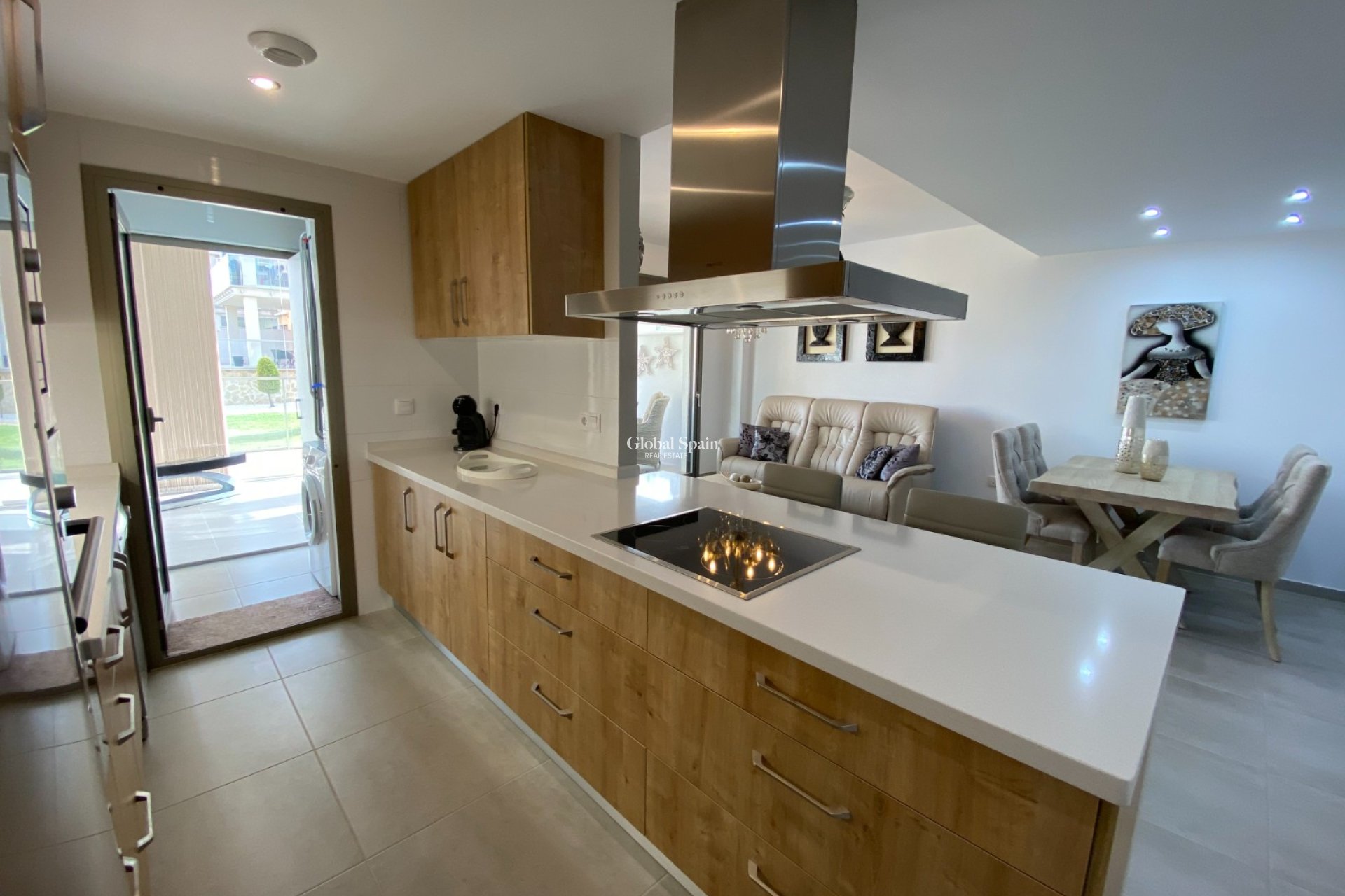 Resale - Apartment -
ORIHUELA COSTA - VILLAMARTÍN