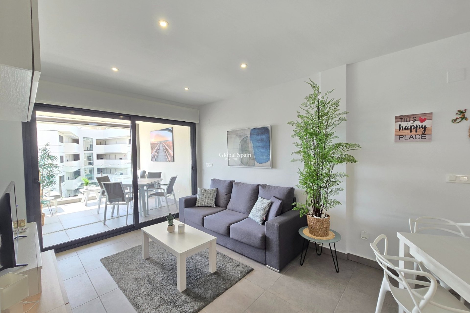 Resale - APARTMENT -
ORIHUELA COSTA - Villamartín *