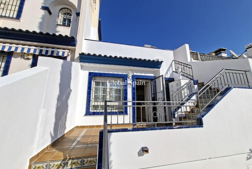 Resale - APARTMENT -
ORIHUELA COSTA - VILLAMARTÍN