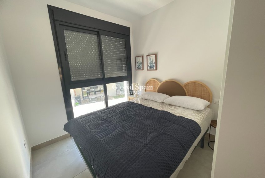 Resale - APARTMENT -
Orihuela Costa - Villamartin