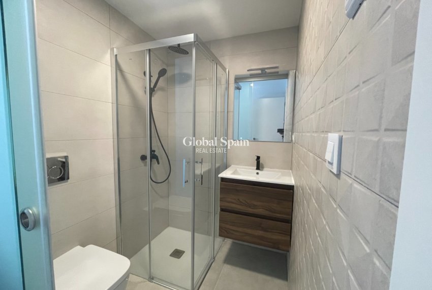 Resale - APARTMENT -
Orihuela Costa - Villamartin