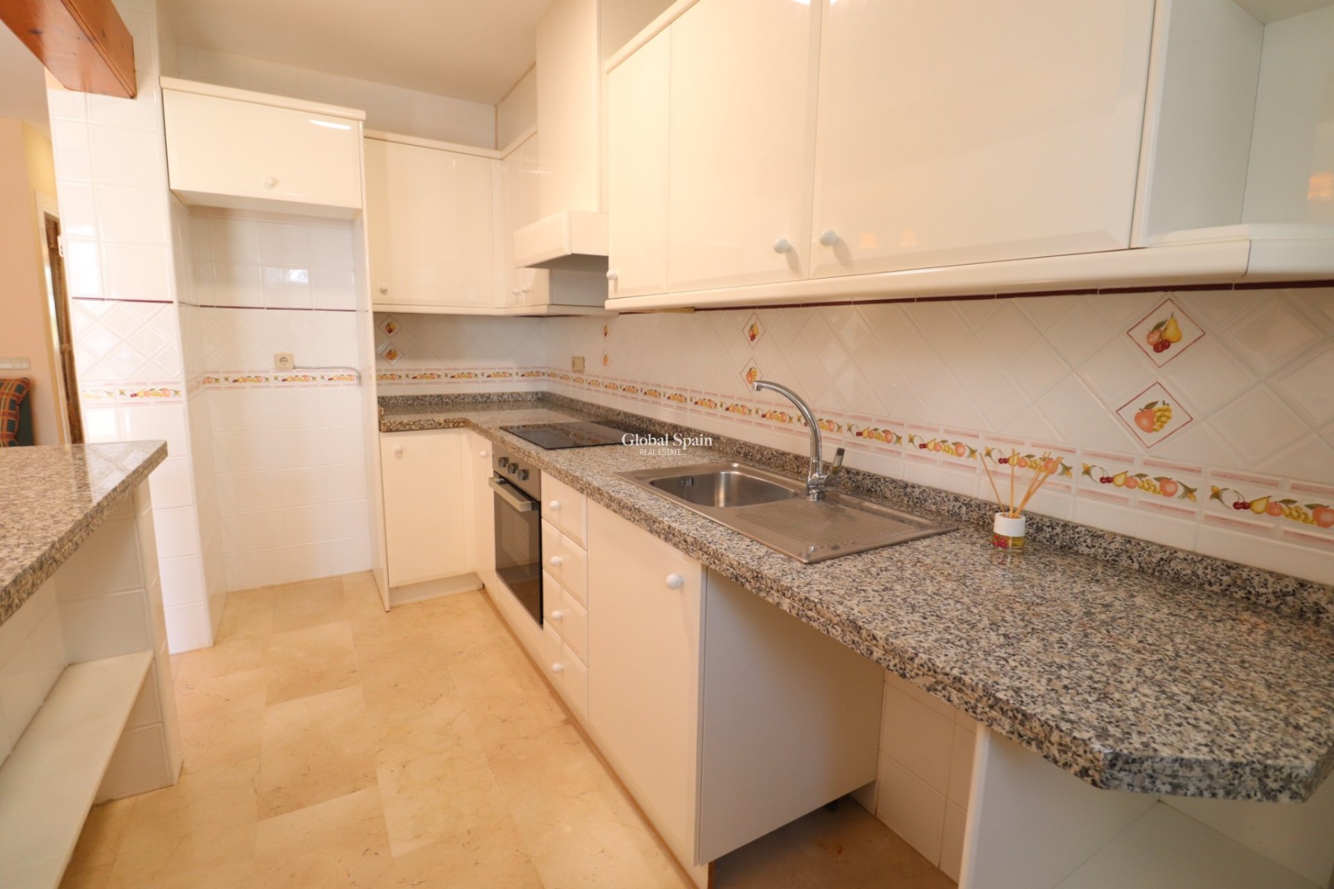 Resale - APARTMENT -
Orihuela Costa - Villamartin