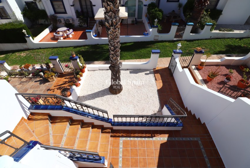 Resale - APARTMENT -
Orihuela Costa - Villamartin