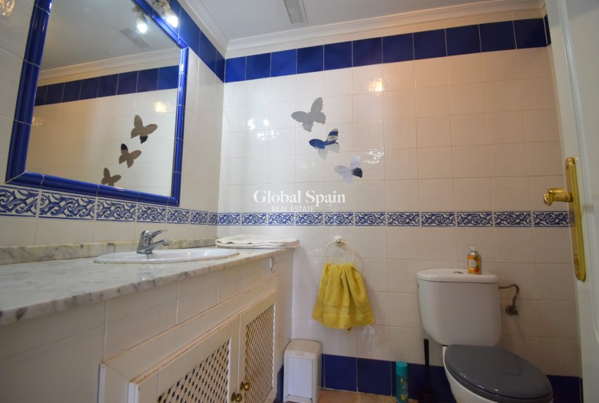 Resale - APARTMENT -
Orihuela Costa - Villamartin