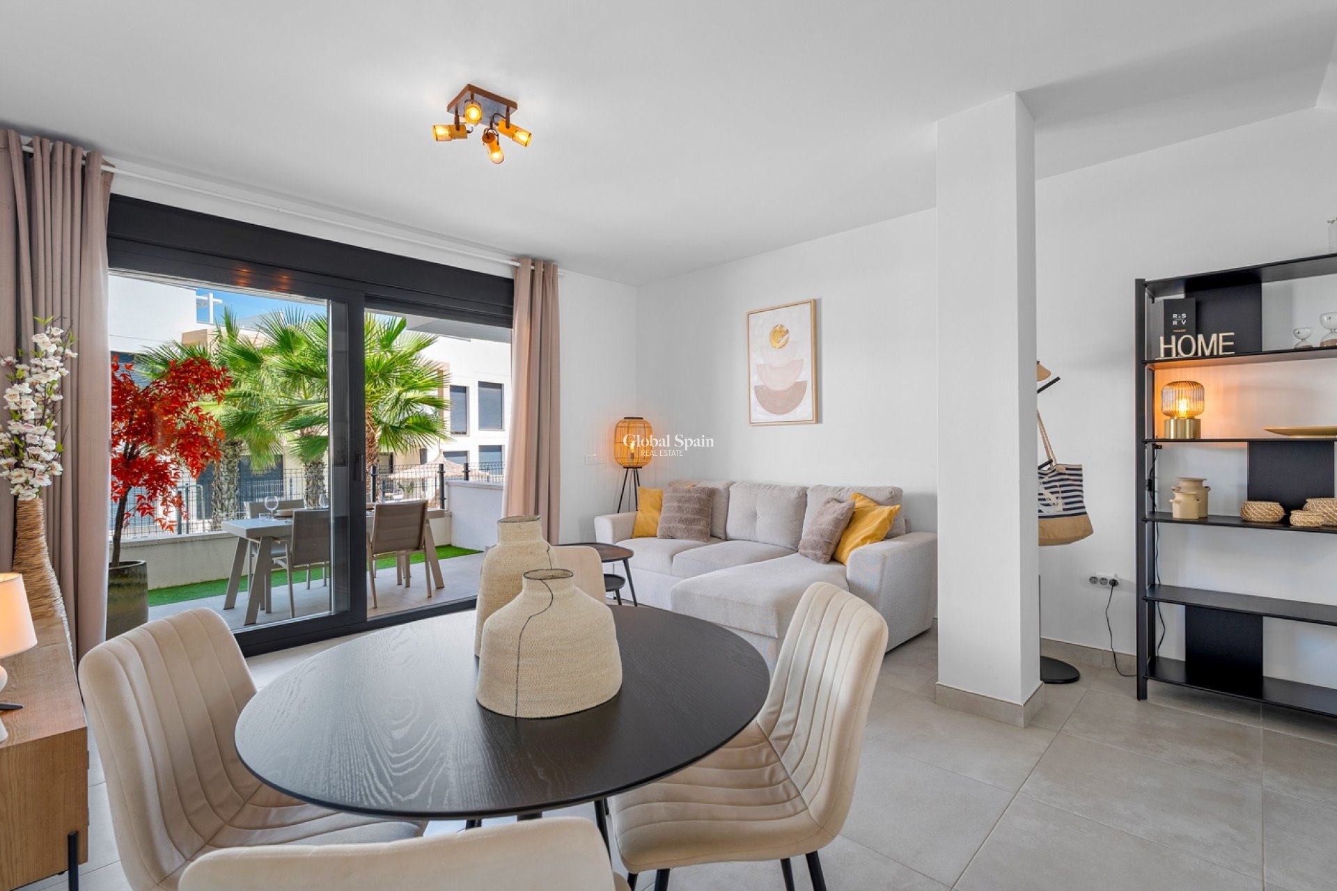 Resale - APARTMENT -
ORIHUELA COSTA - VILLAMARTÍN