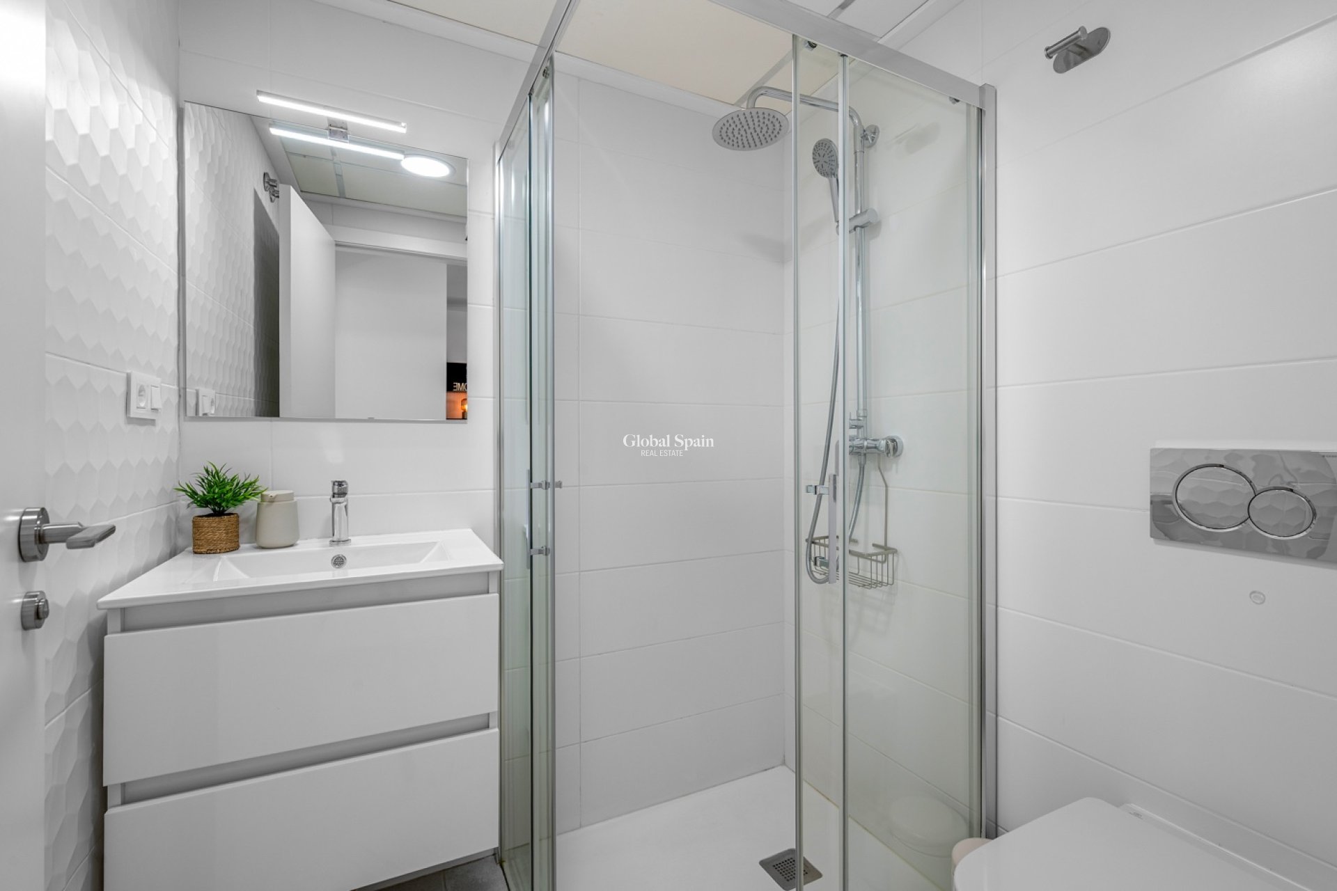 Resale - APARTMENT -
ORIHUELA COSTA - VILLAMARTÍN
