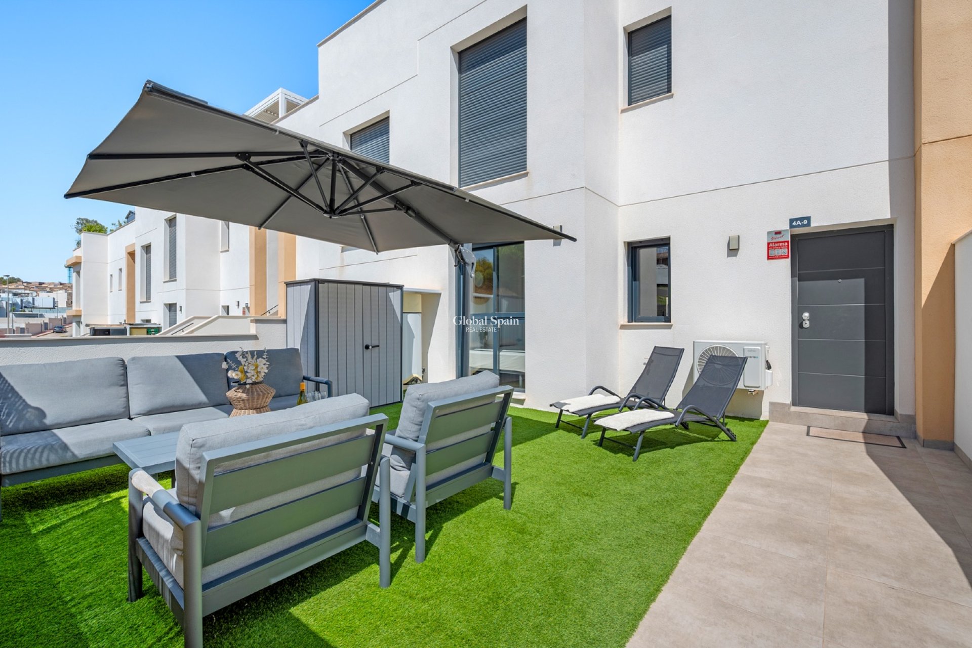 Resale - APARTMENT -
ORIHUELA COSTA - VILLAMARTÍN