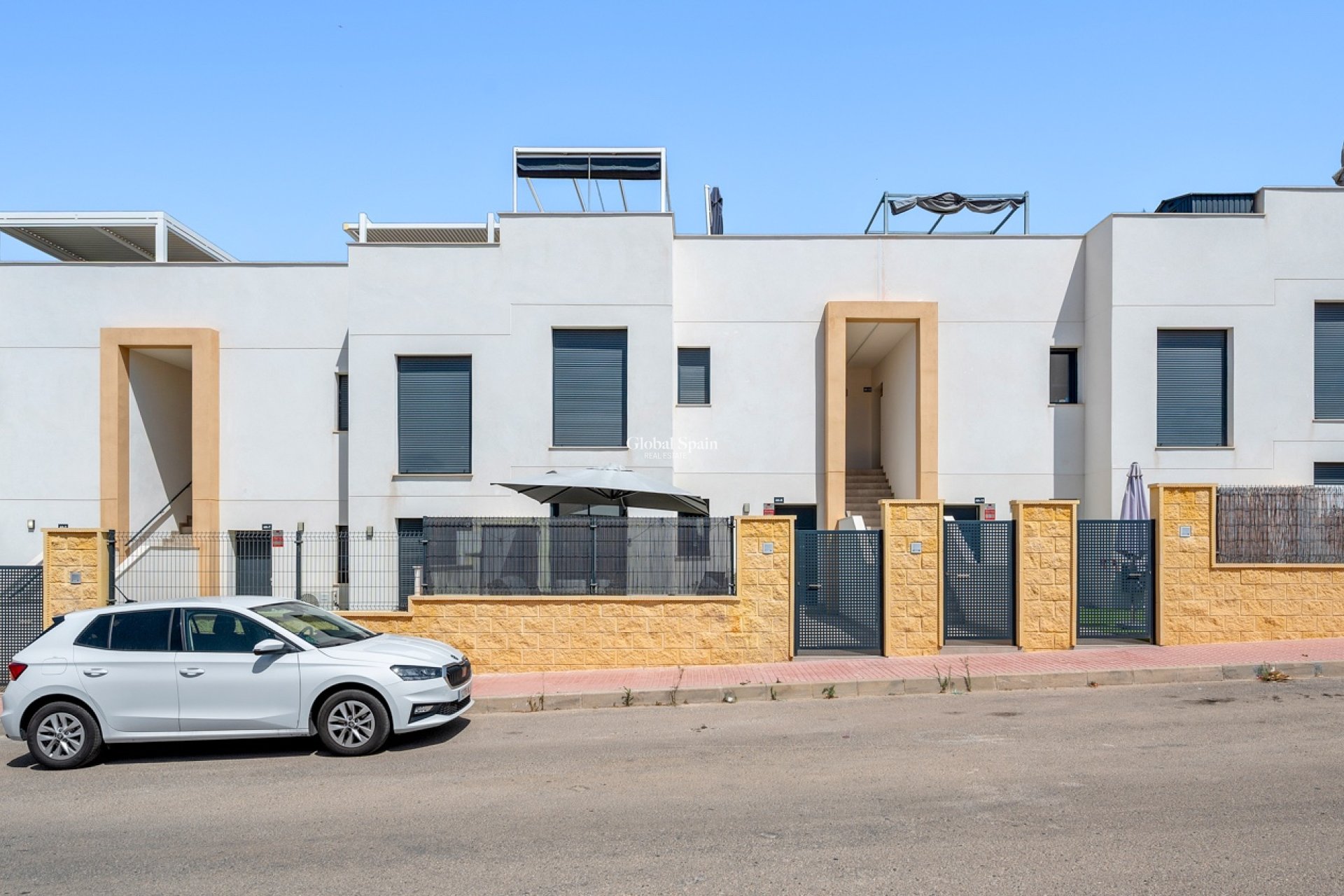 Resale - APARTMENT -
ORIHUELA COSTA - VILLAMARTÍN