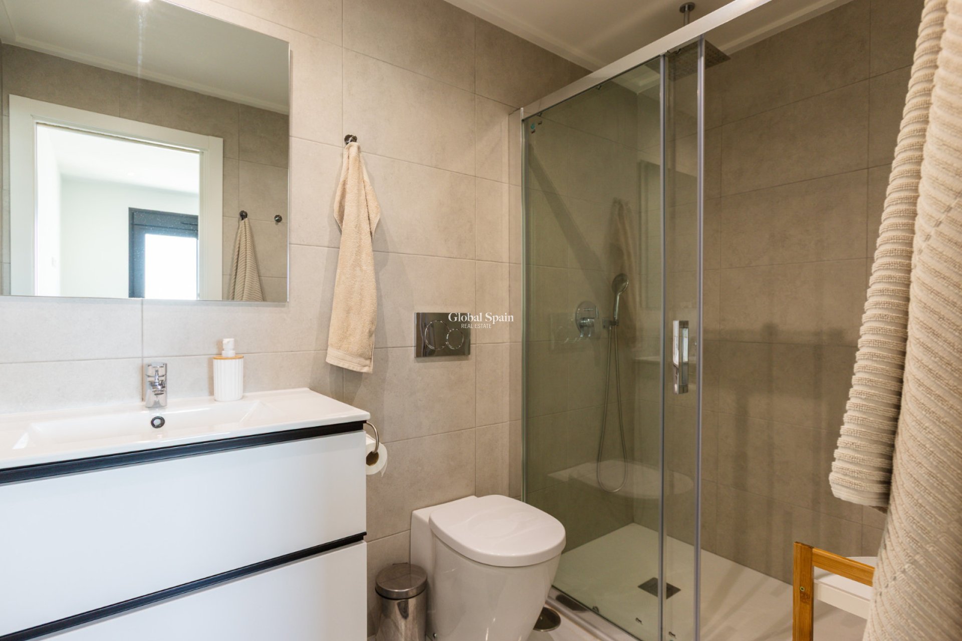Resale - APARTMENT -
ORIHUELA COSTA - VILLAMARTÍN