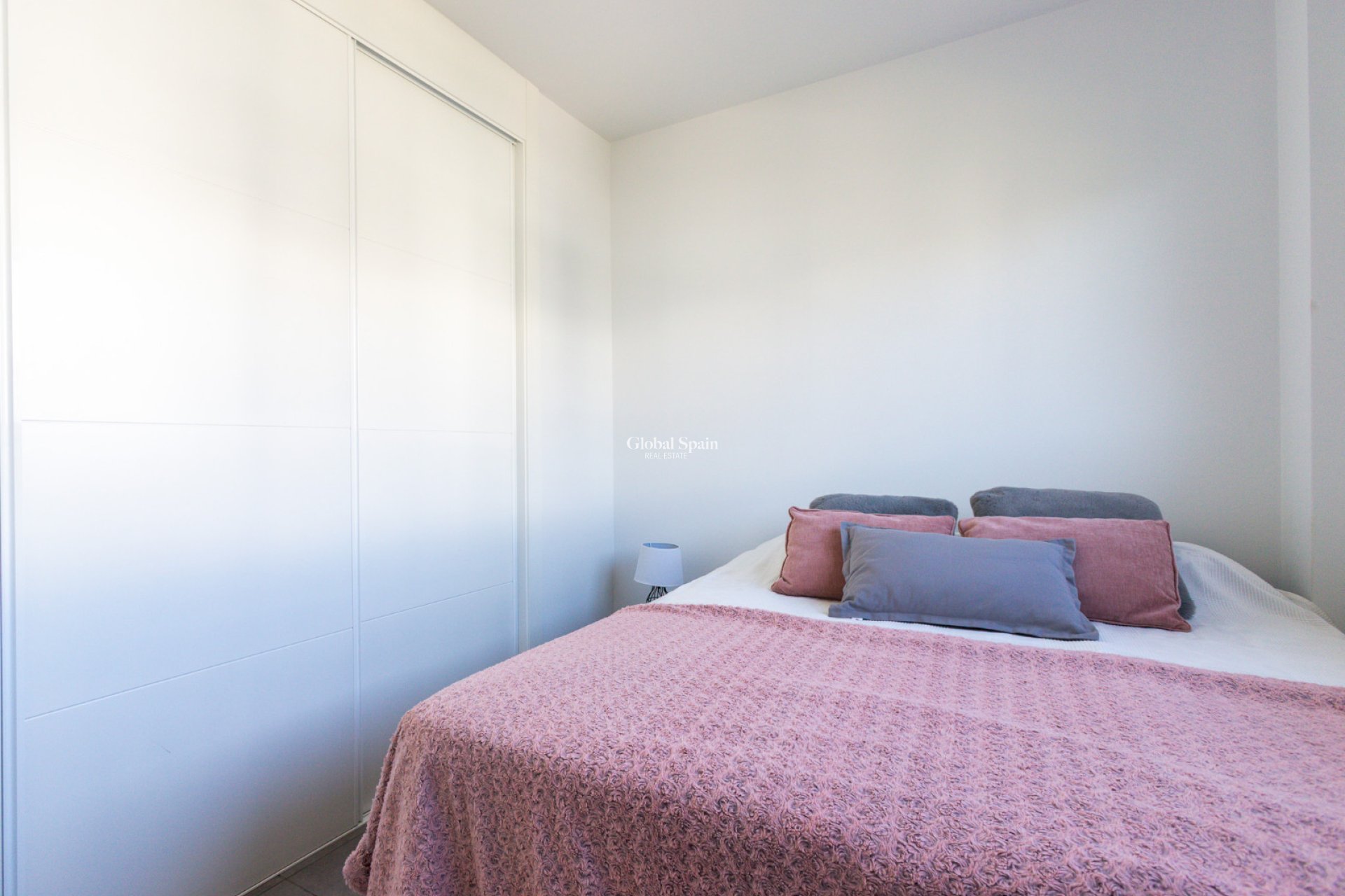 Resale - APARTMENT -
ORIHUELA COSTA - VILLAMARTÍN